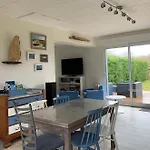 Albatros House *